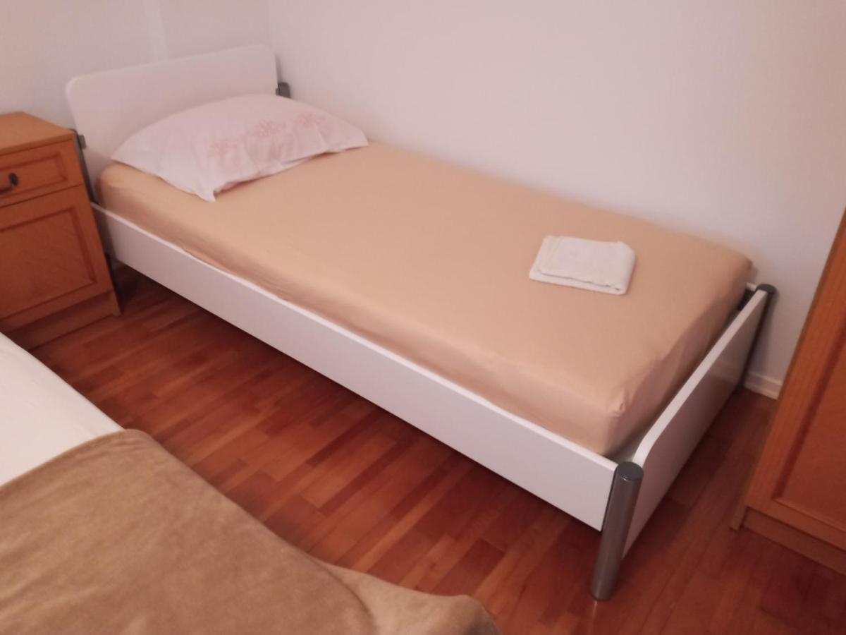 Apartment Mare 1 Novigrad Istria Buitenkant foto