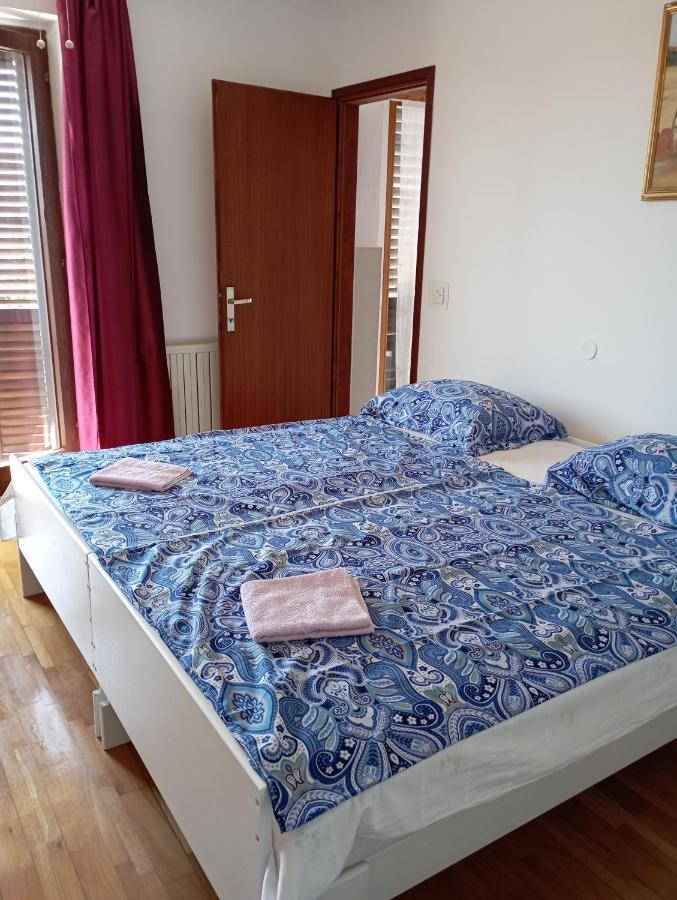 Apartment Mare 1 Novigrad Istria Buitenkant foto
