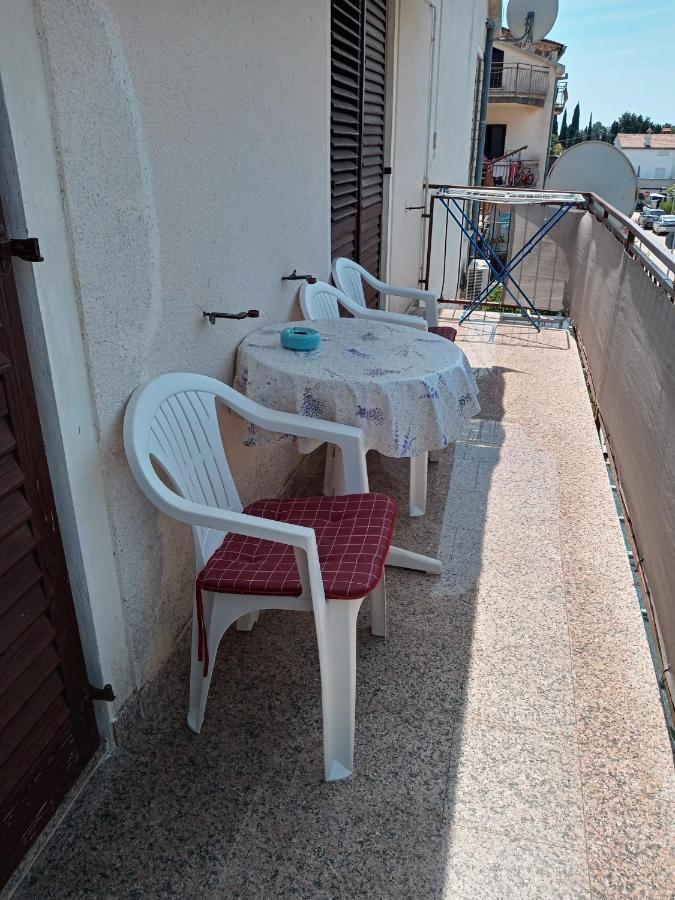 Apartment Mare 1 Novigrad Istria Buitenkant foto